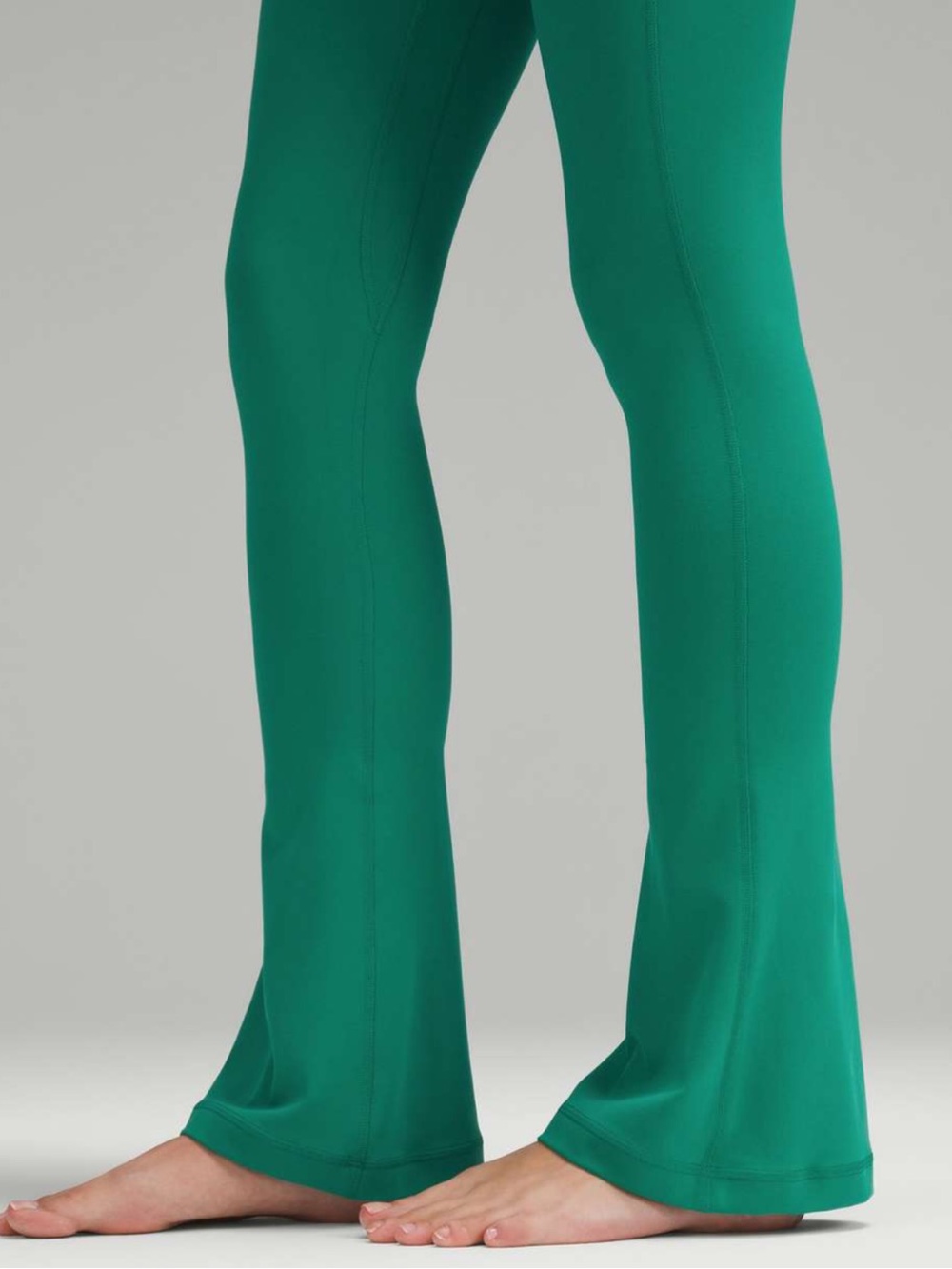 Lululemon High-Rise Align Mini-Flares - Picture 4 of 7